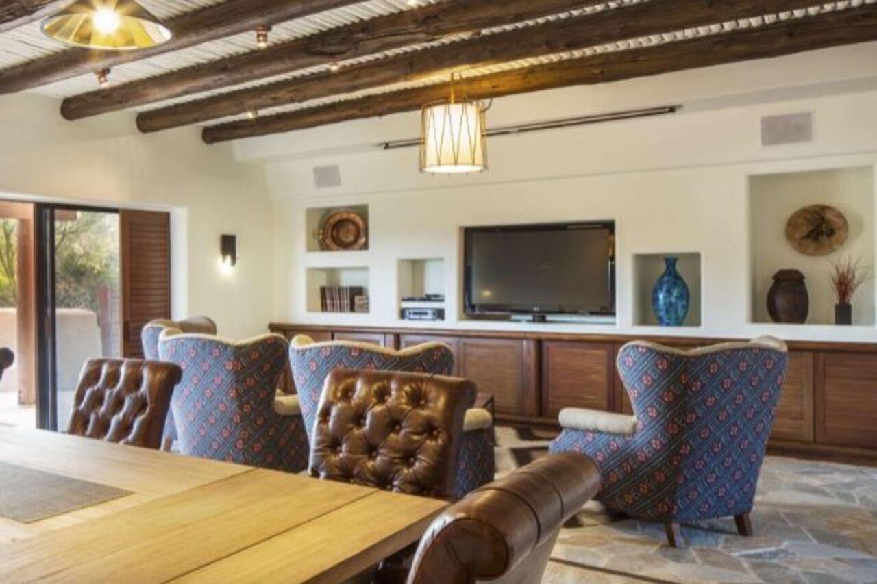 Resort Boulders & Scottsdale, Curio Collection By Hilton
